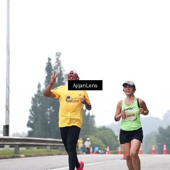 Runner Photo 7064667