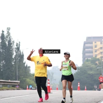 Runner Photo 7064688