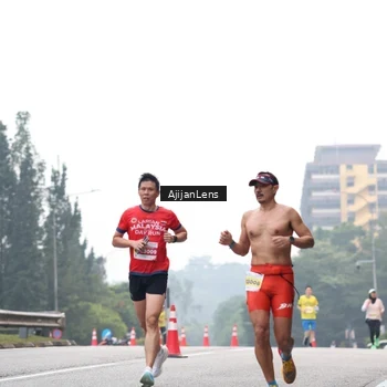 Runner Photo 7064691