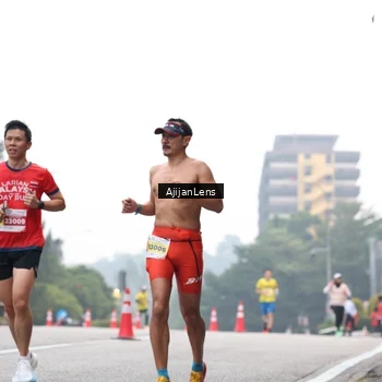 Runner Photo 7064695