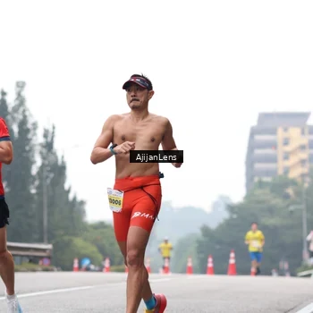 Runner Photo 7064702