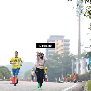 Runner Photo 7064707