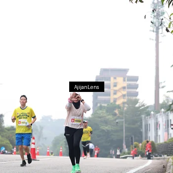 Runner Photo 7064714
