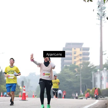 Runner Photo 7064719