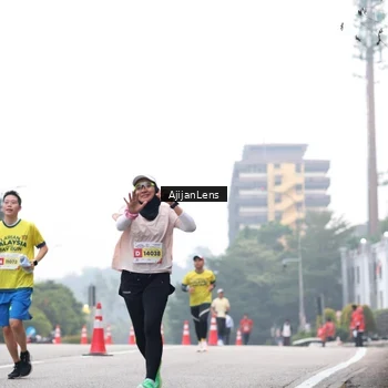 Runner Photo 7064724
