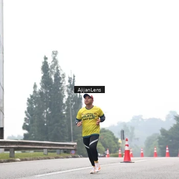 Runner Photo 7064738