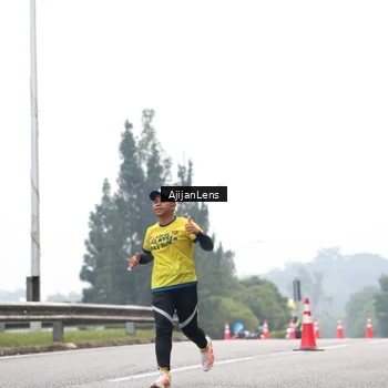 Runner Photo 7064743