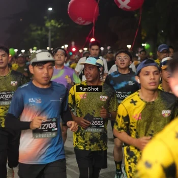 Runner Photo 7064747