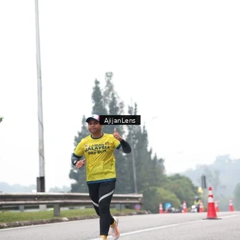 Runner Photo 7064749