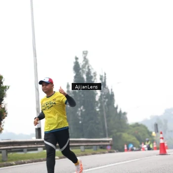 Runner Photo 7064753