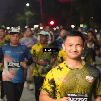 Runner Photo 7064756