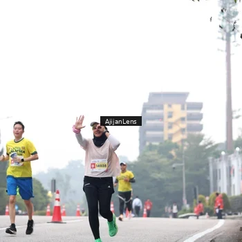 Runner Photo 7064764