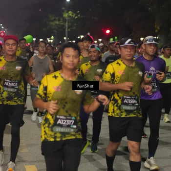 Runner Photo 7064793