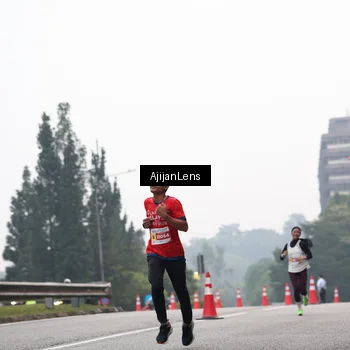 Runner Photo 7064811