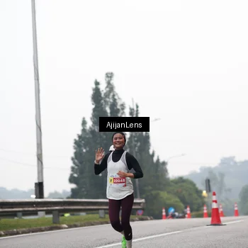 Runner Photo 7064846