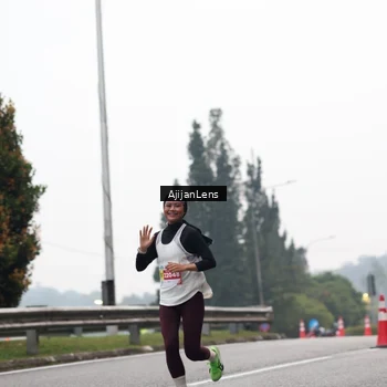 Runner Photo 7064859