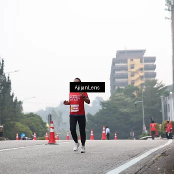 Runner Photo 7064871
