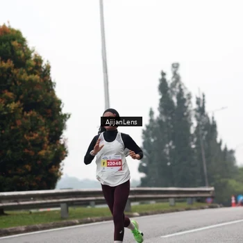 Runner Photo 7064872