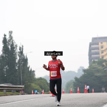 Runner Photo 7064884