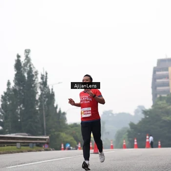 Runner Photo 7064886