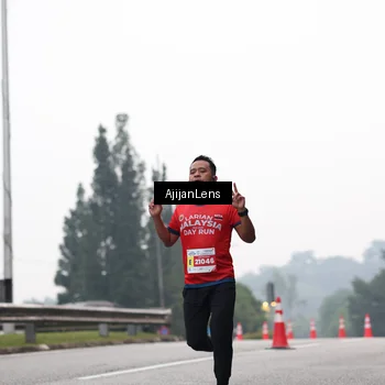 Runner Photo 7064899