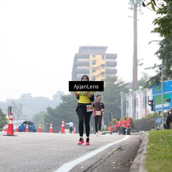 Runner Photo 7064906