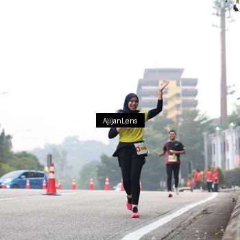 Runner Photo 7064908