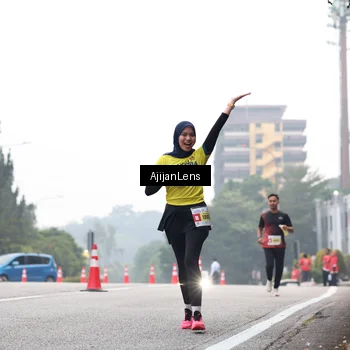 Runner Photo 7064911