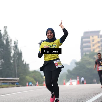 Runner Photo 7064938
