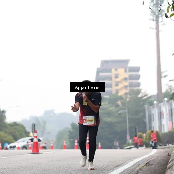 Runner Photo 7064944