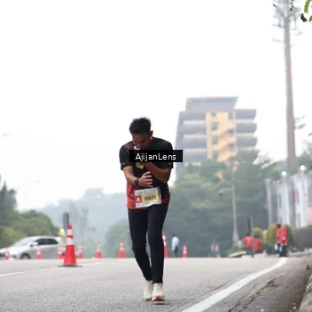 Runner Photo 7064953
