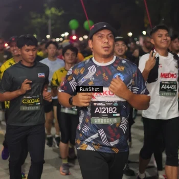 Runner Photo 7064954