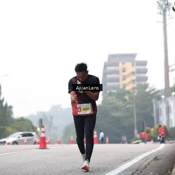 Runner Photo 7064959