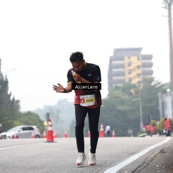 Runner Photo 7064960