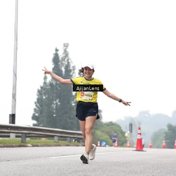 Runner Photo 7064992