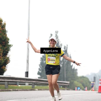 Runner Photo 7065003