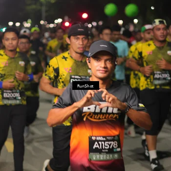 Runner Photo 7065040