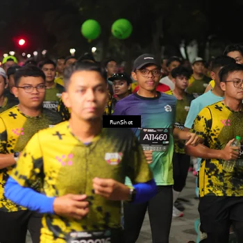 Runner Photo 7065059