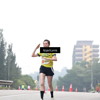 Runner Photo 7065092