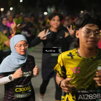 Runner Photo 7065112