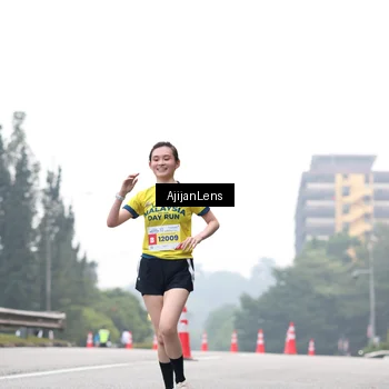 Runner Photo 7065114