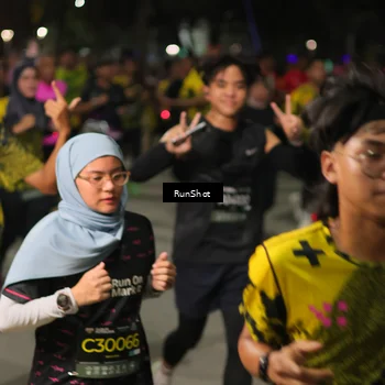 Runner Photo 7065118