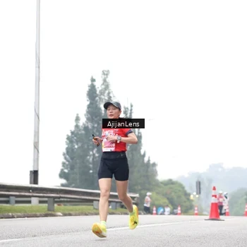 Runner Photo 7065190