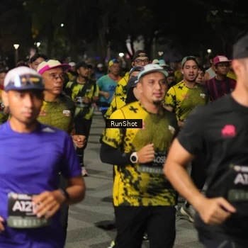 Runner Photo 7065240
