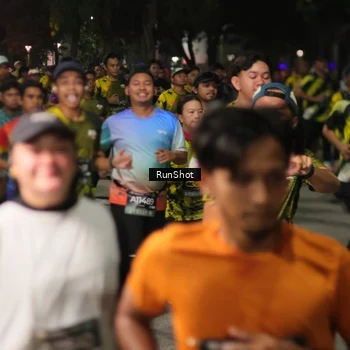 Runner Photo 7065253