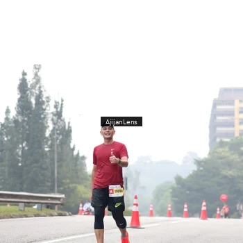 Runner Photo 7065260