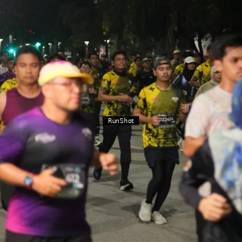 Runner Photo 7065315