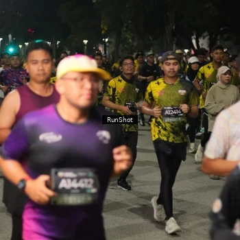 Runner Photo 7065317