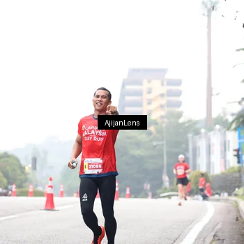 Runner Photo 7065371