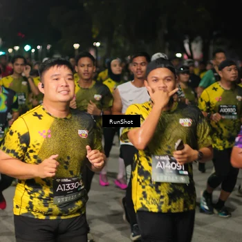 Runner Photo 7065376